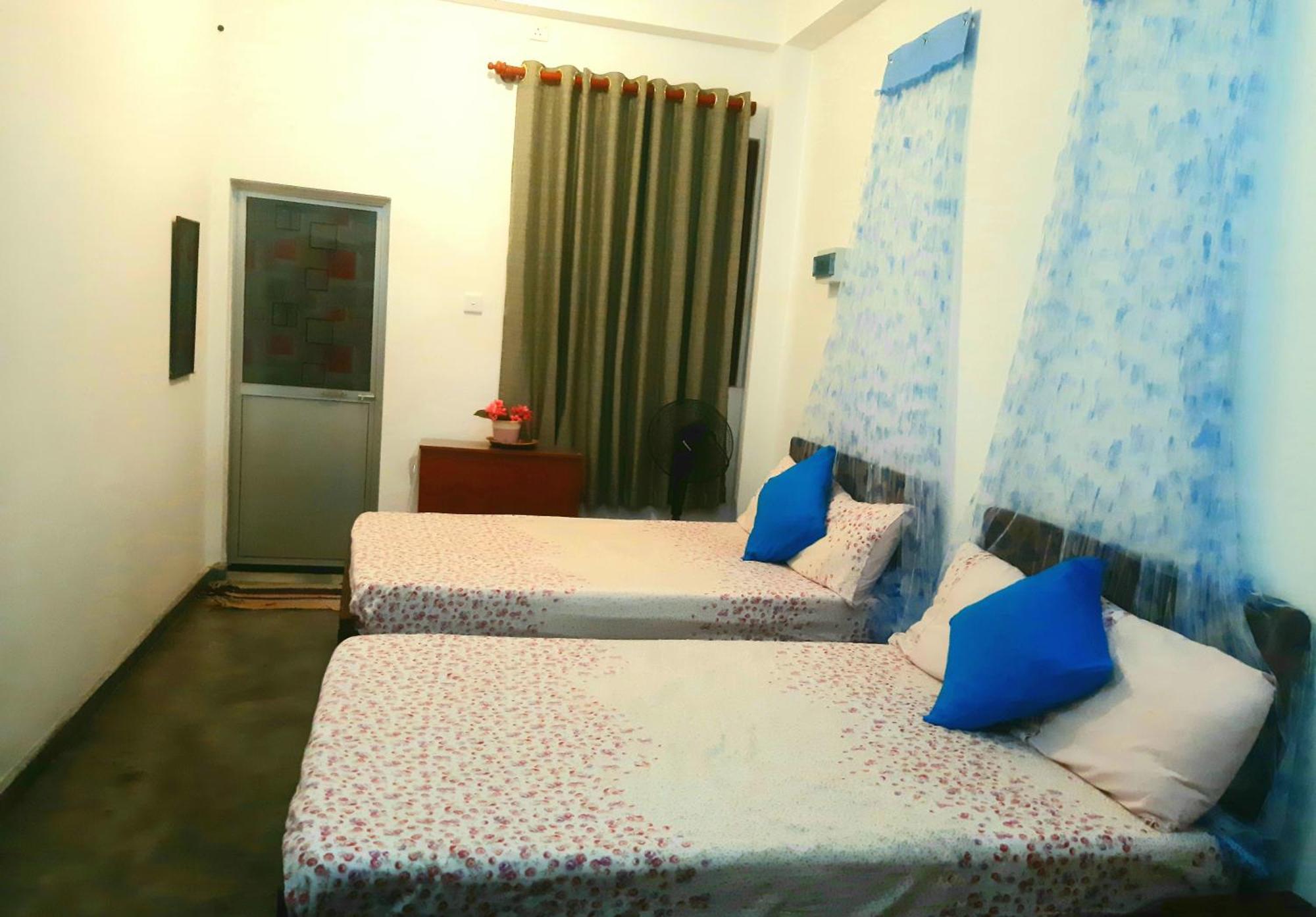 Weerakoon Garden Guest Hotel ฮิกคาดูวา ภายนอก รูปภาพ